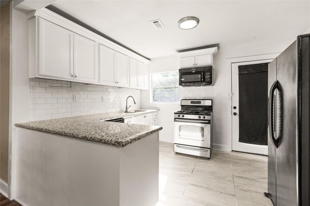 2226 Rainbow Drive, Houston, TX 77023