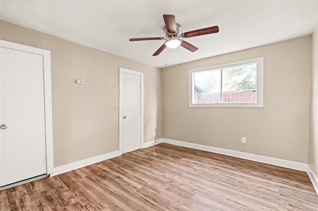 2226 Rainbow Drive, Houston, TX 77023