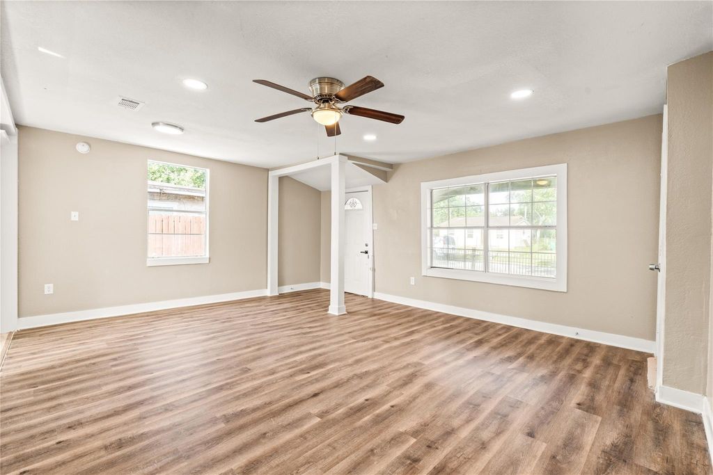 2226 Rainbow Drive, Houston, TX 77023