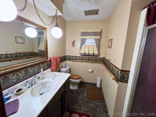 1544 Grandview, Ardmore, OK 73401