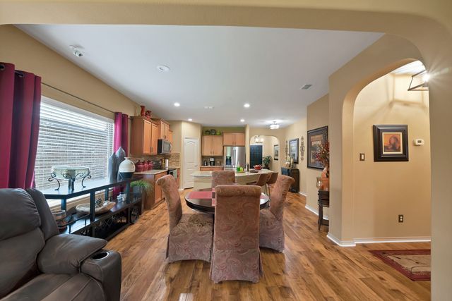 7064 Seton Hall Drive, Fort Worth, TX 76120