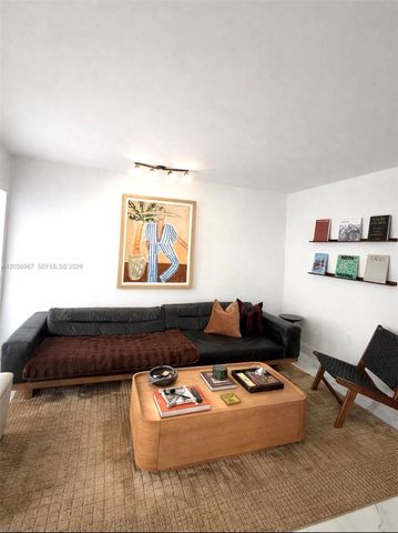 3607 SW 17th St 3607, Miami, FL 33145