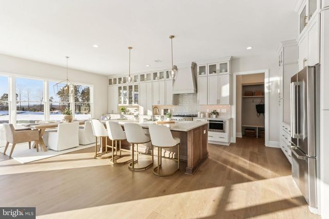 100 COOKE WAY, Harleysville, PA 19438