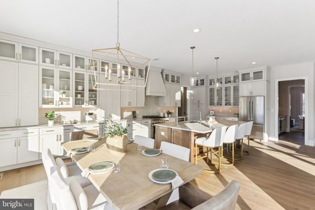 100 COOKE WAY, Harleysville, PA 19438