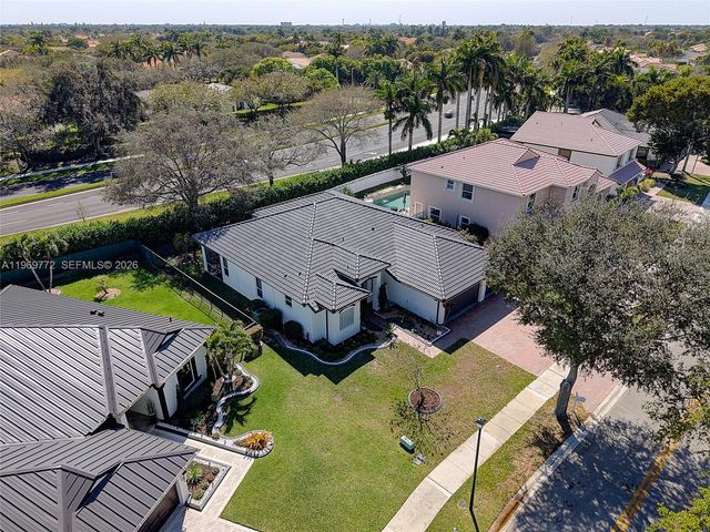 10620 NW 56th Ct, Coral Springs, FL 33076