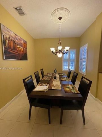 10620 NW 56th Ct, Coral Springs, FL 33076