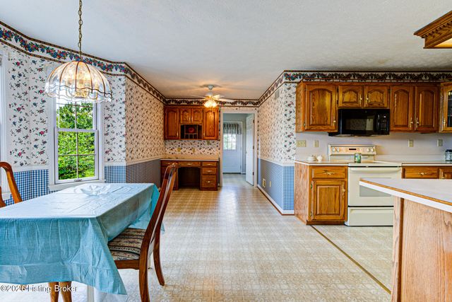 659 Rolling Trail, Taylorsville, KY 40071