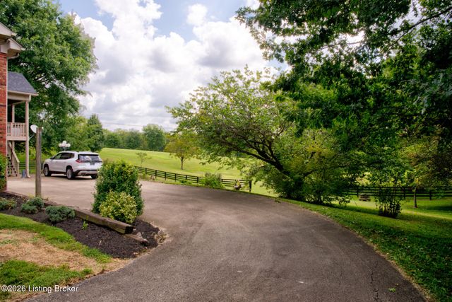 659 Rolling Trail, Taylorsville, KY 40071