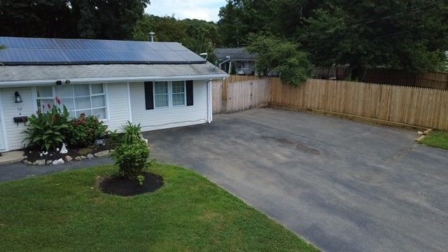 52 Smoke Rise Cir, Swansea, MA 02777