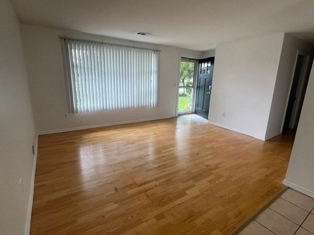 52 Smoke Rise Cir, Swansea, MA 02777