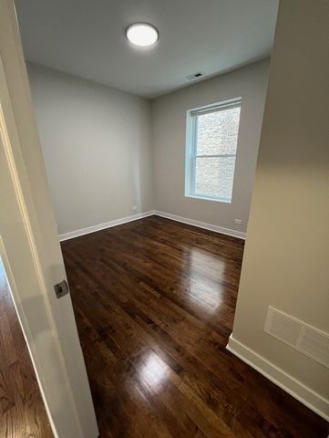 3726 N Racine Avenue 3, Chicago, IL 60613