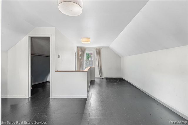 23240 Forest Street, Oak Park, MI 48237