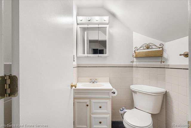 23240 Forest Street, Oak Park, MI 48237