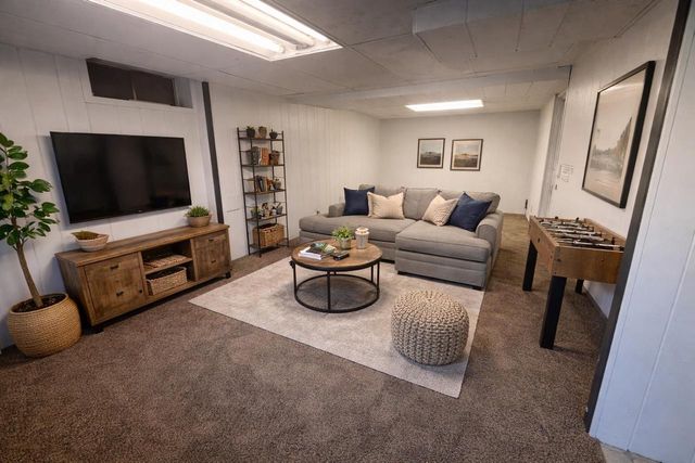 5802 Sauk Lane, Mcfarland, WI 53558