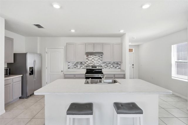 6724 HUNTLEIGH HAMMOCK ROAD, Harmony, FL 34773