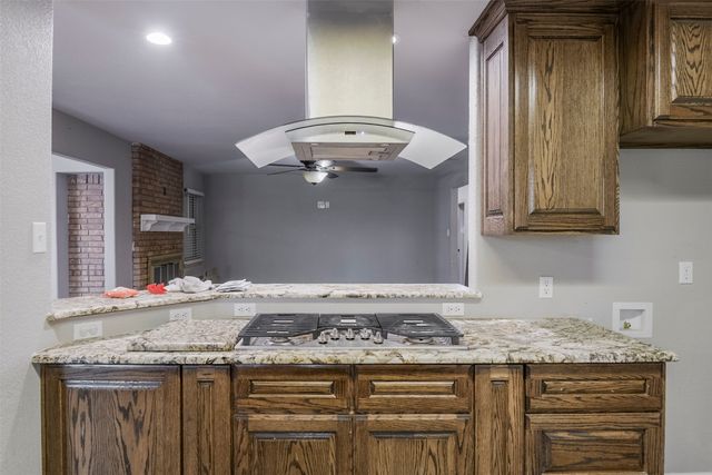 101 Vanderbilt Lane, Waxahachie, TX 75165
