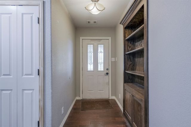 101 Vanderbilt Lane, Waxahachie, TX 75165