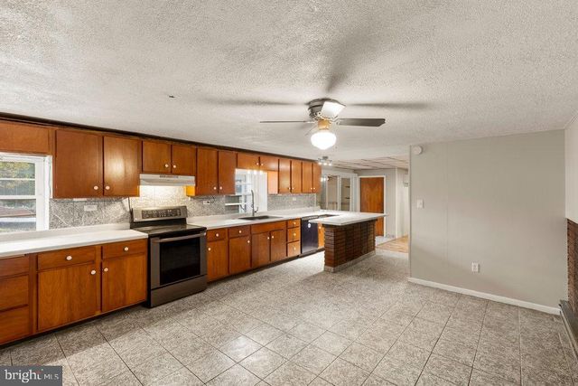 367 BRIDGE VALLEY RD, Pequea, PA 17565