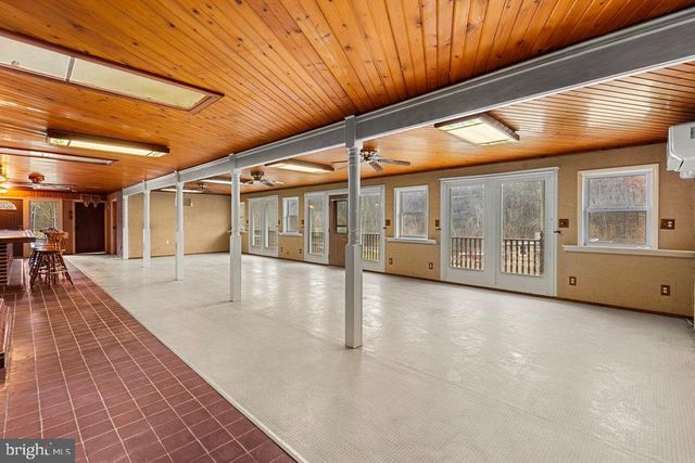 367 BRIDGE VALLEY RD, Pequea, PA 17565