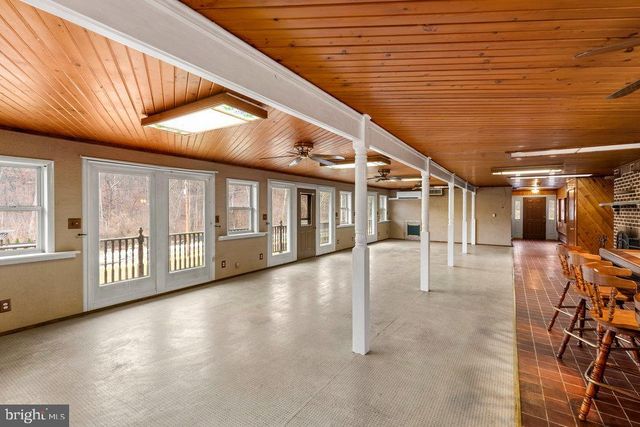 367 BRIDGE VALLEY RD, Pequea, PA 17565