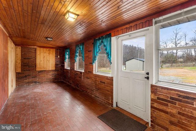 367 BRIDGE VALLEY RD, Pequea, PA 17565