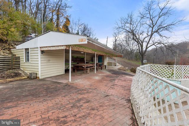 367 BRIDGE VALLEY RD, Pequea, PA 17565