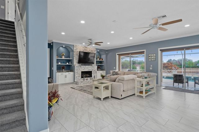 9057 BALMORAL MEWS SQUARE, Windermere, FL 34786