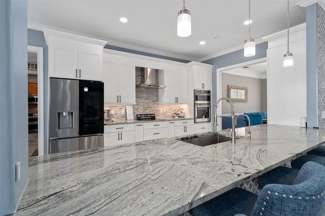 9057 BALMORAL MEWS SQUARE, Windermere, FL 34786