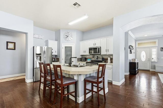 3742 Abaco Rd, West Sacramento, CA 95691