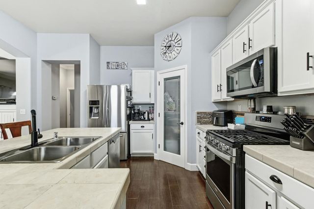 3742 Abaco Rd, West Sacramento, CA 95691
