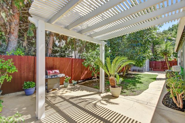 3742 Abaco Rd, West Sacramento, CA 95691