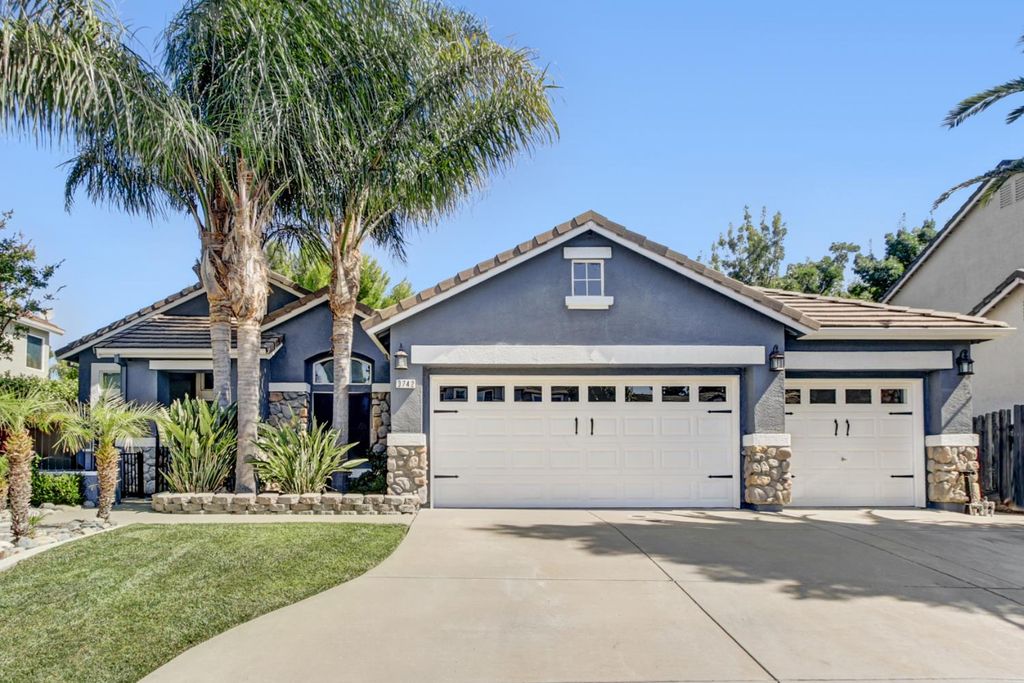 3742 Abaco Rd, West Sacramento, CA 95691