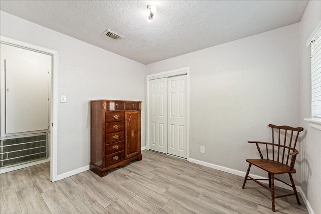 12118 Quail Hollow Lane, Pinehurst, TX 77362