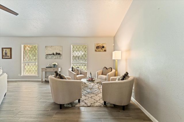 12118 Quail Hollow Lane, Pinehurst, TX 77362