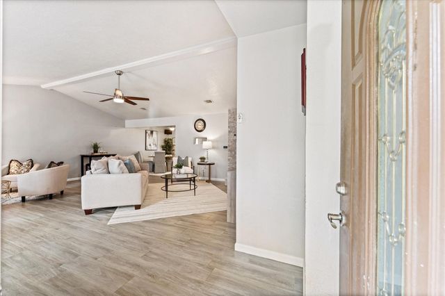 12118 Quail Hollow Lane, Pinehurst, TX 77362