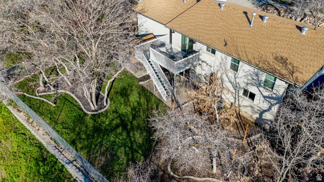 5813 S MAIN POINT BLVD, South Ogden, UT 84405