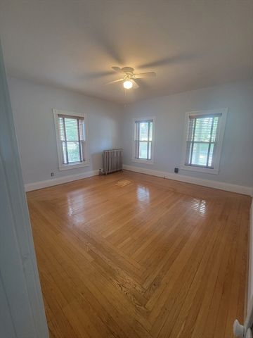 21 Dennis St 1, Attleboro, MA 02703
