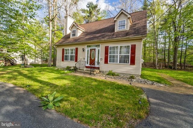276 SPICEBUSH DR, East Stroudsburg, PA 18301
