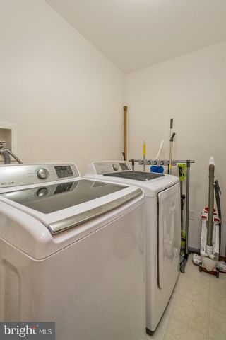 276 SPICEBUSH DR, East Stroudsburg, PA 18301