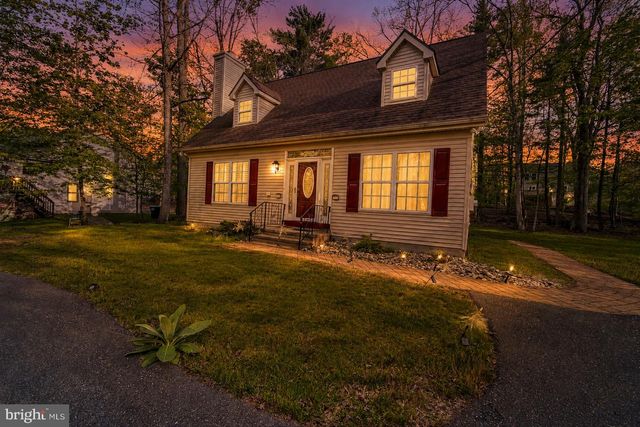 276 SPICEBUSH DR, East Stroudsburg, PA 18301
