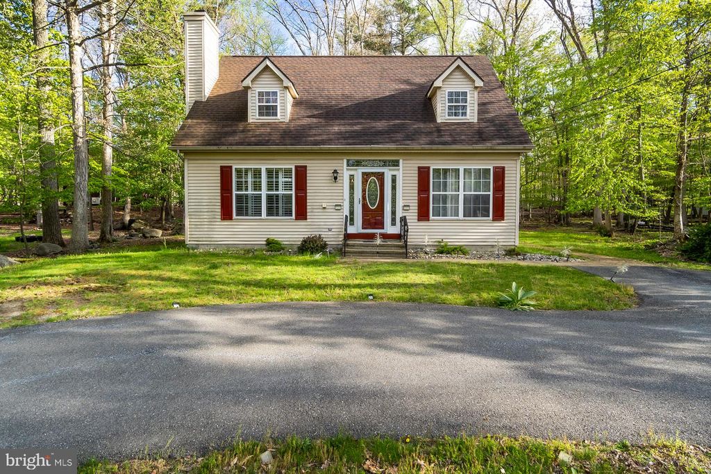 276 SPICEBUSH DR, East Stroudsburg, PA 18301