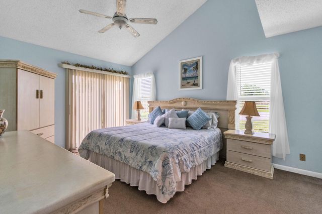 111 Maplecrest Circle, Jupiter, FL 33458