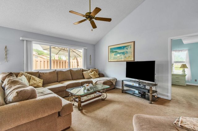 111 Maplecrest Circle, Jupiter, FL 33458