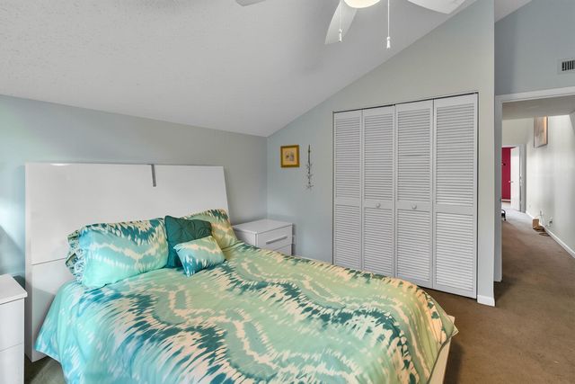 111 Maplecrest Circle, Jupiter, FL 33458