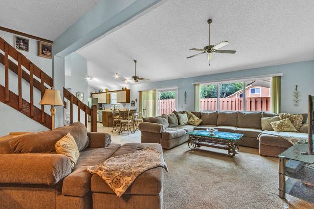 111 Maplecrest Circle, Jupiter, FL 33458