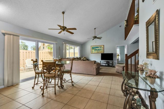 111 Maplecrest Circle, Jupiter, FL 33458