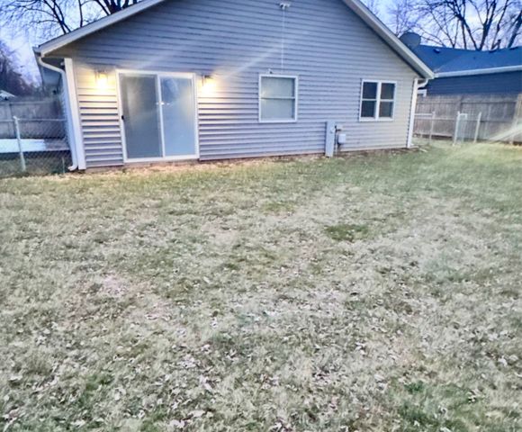 4 Ingleshire Road, Montgomery, IL 60538