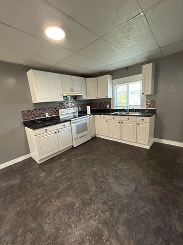 18 Adams St 1, Taunton, MA 02780
