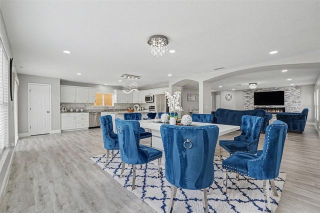 6222 CHERRY BLOSSOM TRAIL, Gibsonton, FL 33534