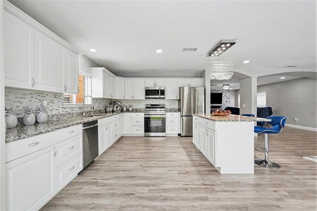 6222 CHERRY BLOSSOM TRAIL, Gibsonton, FL 33534